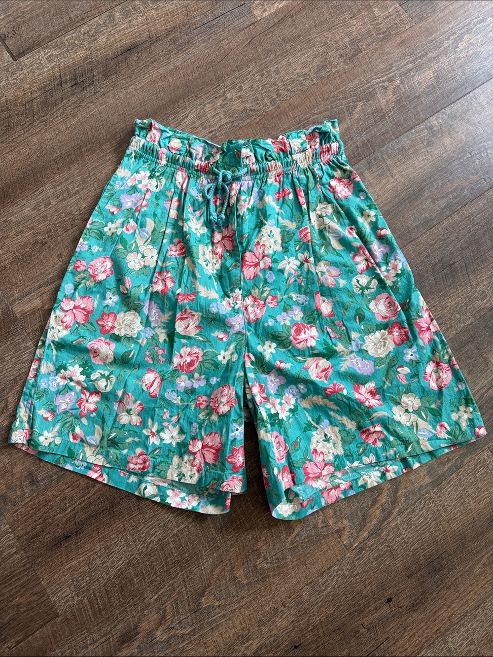 Vintage Floral Krazy Kat High Rise Short small